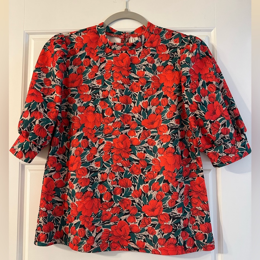Floral Red and Green top